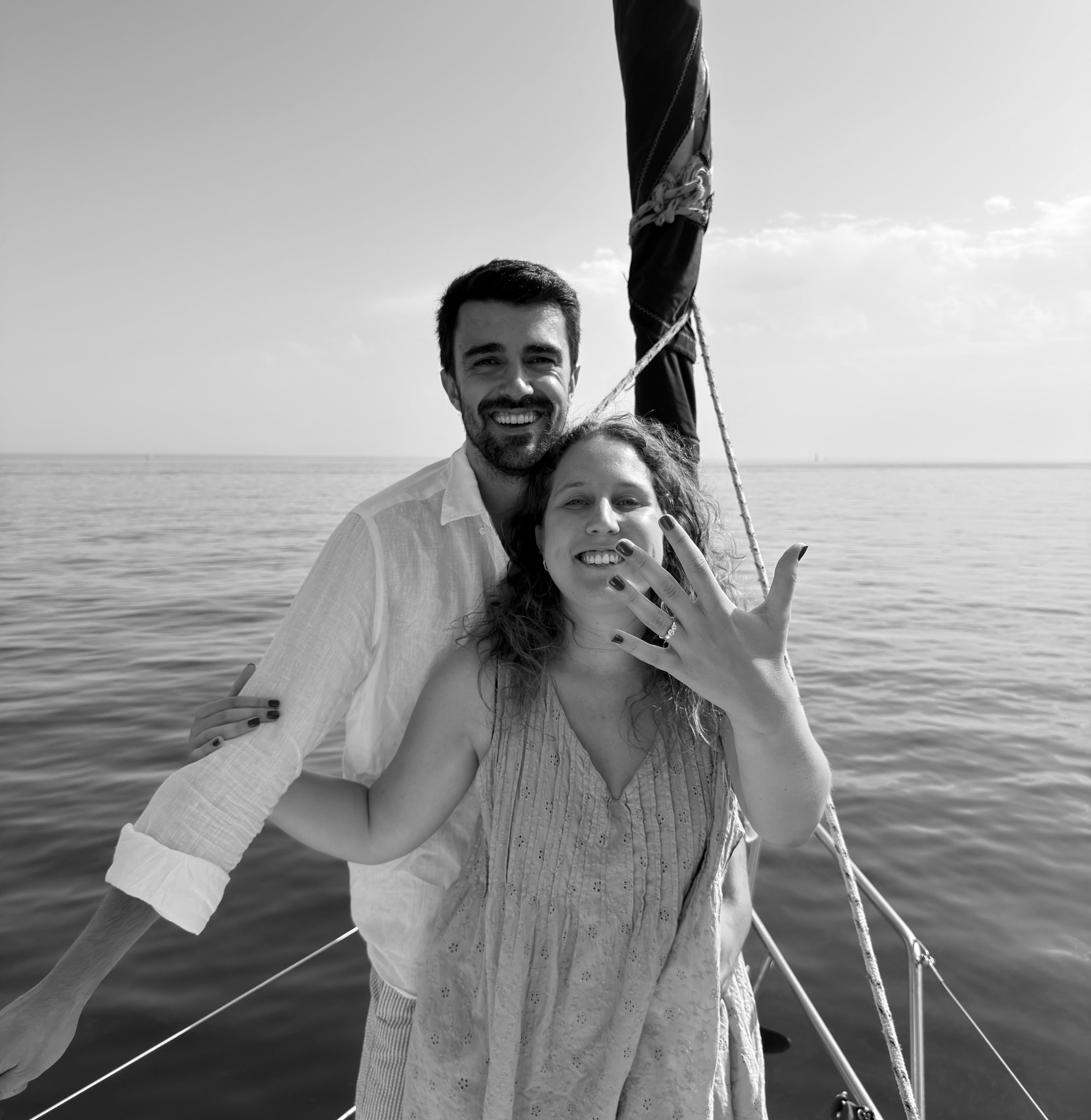 Inês e Pedro num barco à vela
